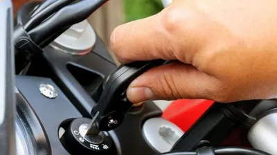 Ilustrasi perawatan motor. (Shutterstock)