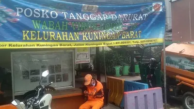 Caption foto: Suasana di wilayah Kelurahan Kuningan Barat, Kecamatan Mampang Prapatan, Jakarta Selatan, Senin (4/5/2020). (Ayojakarta.com/Hendy Dinata)