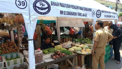 Penataan PKL di Pasar Cengkareng (beritajakarta.id/Rudi Hermawan)