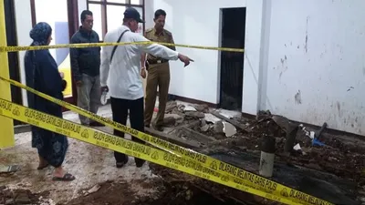 Lokasi ledakan septic tank di rumah warga Kavling Blok O, Kelurahan Jatinegara, Cakung, Jakarta Timur/Dokumentasi Polsek Cakung