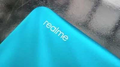 Logo Realme. [Suara.com/Tivan Rahmat]