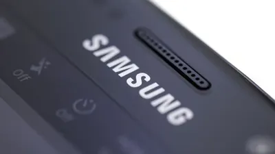 Logo Samsung di smartphone. [Shutterstock]