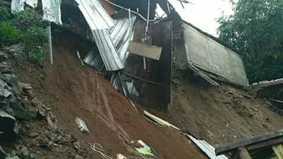 Longsor menimpa Kota Bogor usai hujan deras pada Minggu (5/4/2020). Foto: dokumen BPBD Kota Bogor.