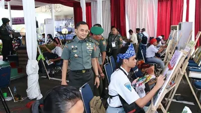 Lomba Melukis SMA Tingkat Nasional/Puspen TNI
