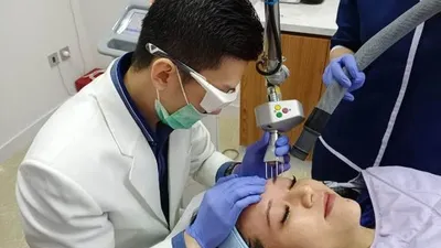 Treatment Crystal Lift di Crystal Aesthetic Clinic/Dokumen Crystal Aesthetic Clinic