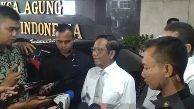 Menko Polhukam, Mahfud MD usai bertemu Jaksa Agung/Ayojakarta.com -- Dhika Alam Noor