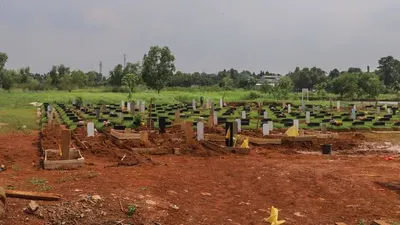 sebagai ilustrasi makam di Bekasi/ [Suara.com/Alfian Winanto]