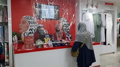 Mulai hari ini, Senin (15/6/2020), 23 mal di Kota Bandung mulai kembali beroperasi secara terbatas.