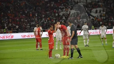 Pemain Persija Jakarta, Riko Simanjuntak dan Marko Simic. (Ayojakarta.com/Hendy Dinata)