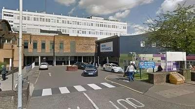 Rumah Sakit Luton dan Dunstable tempat Agyapong bekerja selama lima tahun. (Google Street View/News Sky)