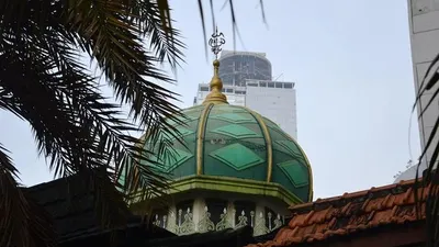 Masjid Jami Roudhotul Falah ini pertama kali dibangun pada tahun 1800 atau saat masa kolonial Belanda. (dunia masjid)