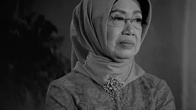 Ibunda Presiden Jokowi, almarhumah Sujiatmi Notomiharjo/ instagram