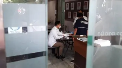 Michael Yukinobu de Fretes alias Nobu penuhi panggilan polisi [Suara.com/Evi Ariska]