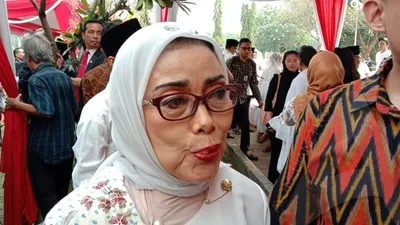 Mien Rachman Uno saat hadir di Upacara Pemakaman Almarhum BJ Habibie/Ayojakarta.com