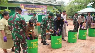 Satgas Pamtas RI-PNG Yonif 411 Kostrad Musnahkan 1.236 Botol Miras Ilegal