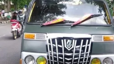 Mobil ngaku jadi Alphard cuma bermodalkan stiker. (Instagram/@mobilgue).