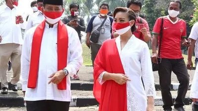 Muhamad-Saraswati mengikuti upacara HUT RI di Monumen Palagan Lengkong. (ist)