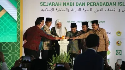 Sejumlah tokoh nasional dan umat Islam mengadiri acara peletakan batu pertama Museum Internasional Sejarah Nabi Muhammad SAW dan Peradaban Islam di Ancol, Jakarta Utara.
