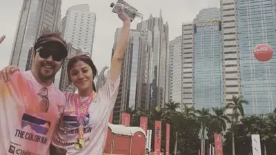 Naysila Mirdad dan kekasihnya, Roestandi Tsamanov [Instagram/@naymirdad]