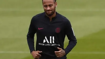 Neymar Digadang-gadang Bertahan di PSG, Madrid-Barca Bakal Gigit