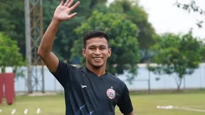 Osvaldo Haay bergabung dalam latihan Persija Jakarta di lapangan PS AU, Halim Perdanakusuma, Rabu (2/9/2020). (dok. Persija)