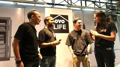 Country Head for Emerging Business OYO Hotels dan Homes, Indonesia Eko Bramantyo (pojok kiri) saat peluncuran brand OYO LIFE di Jakarta, Rabu (9/10/2019).