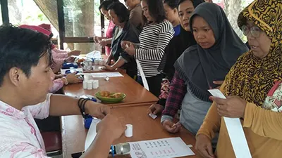 Bantuan pangan murah untuk warga Pulau Sebira, Kepulauan Seribu Utara (Berita Jakarta/Suparni)a/