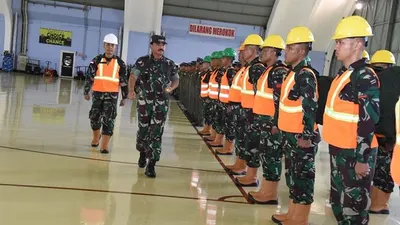 Panglima TNI Marsekal Hadi Tjahjanto memberangkatkan 44 Prajurit TNI yang tergabung dalam Satgas Garuda RI Operasi Bantuan Penanganan Kebakaran Hutan dan Lahan (Karhutla) di Australia. (Dok. Puspen TNI)