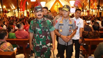Panglima TNI, Marsekal TNI Hadi Tjahjanto dan Kapolri Jenderal Pol Idham Azis/Puspen TNI