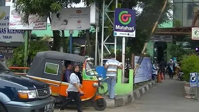 Penampakan Pasar Perumnas Klender, Jaktim yang menjadi klaster Covid-19 di Jakarta. (Suara.com/Bagaskara).