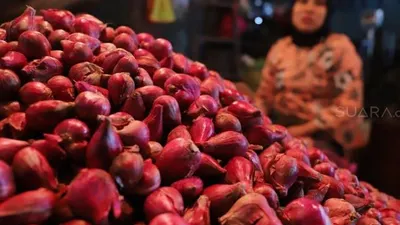 ilustrasi, pedagang bawang merah/ Suara.com