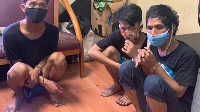 Pelaku begal di Tamansari, Jakarta Barat, ditangkap, Minggu (2/8/2020). (Foto: Akhmad Nursyeha)