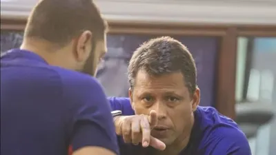 Pelatih Persija Jakarta, Sergio Farias. (Instagram/@sergiofarias92)
