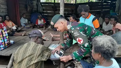 Satgas Kostrad Gelar Pengobatan Keliling di Perbatasan RI-PNG