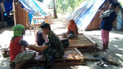 Pengungsi Gempa Ambon Dapat Layanan Kesehatan dari Satgas TNI