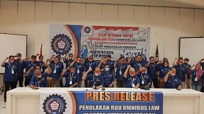 Keresahan Pekerja di Sektor IHT dan Makanan Minuman Soal Omnibus Law