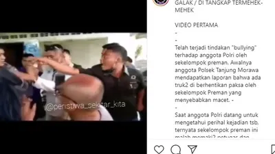 Persekusi yang dialami polisi di Deli Serdang Sumatera Barat oleh sejumlah preman yang biasa melakukan pungutan liar kepada para sopir truk. instagram: @peristiwa_sekitar_kita