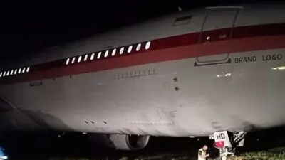 Pesawat Garuda Indonesia dikabarkan tergelincir di Bandara Sultan Hasanuddin Makassar. (Foto: Ist)