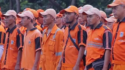 Ilustrasi petugas Penanganan Prasarana dan Sarana Umum (PPSU).