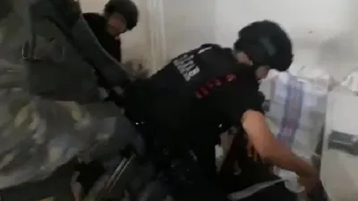 Suasana saat polisi meringkus pelaku penculikan di Pulomas, Jakarta Timus. (dok. polisi).