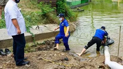 Atasi Genangan Air di Permukiman Sempit, Dinas SDA DKI Serahkan 65 Pompa Apung