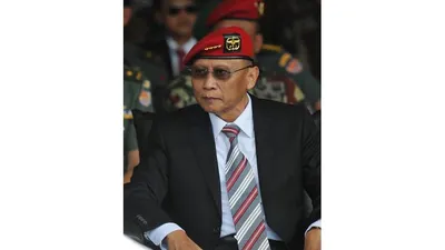 Eks KSAD Jenderal (Purn) Pramono Edhie Wibowo mengenakan baret merah dengan empat bintang. Foto: Republika/Edwin Dwi Putranto