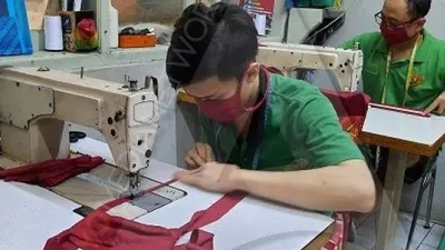 sebagai ilustrasi produksi masker/ Ayopurwakarta.com