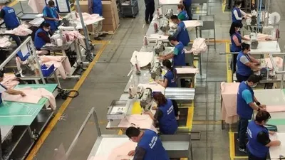 Produsen mobil Ford bikin APD dari bahan baku airbag (Motor1.com)