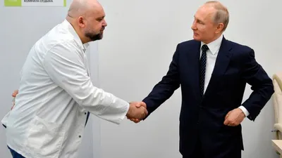 Denis Protsenko (kiri) saat bertemu dengan Puttin. Foto: The New York Post