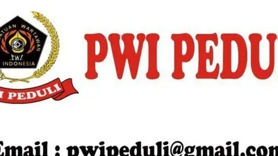 Persatuan Wartawan Indonesia (PWI) Pusat melalui PWI Peduli menyalurkan ratusan paket bantuan sembako kepada IKWI dan juga para wartawan pinisepuh serta wartawan yang terdampak Covid-19/ Istimewa