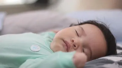 Ilustrasi bayi tertidur dengan nyenyak (Pixabay)