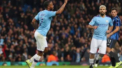 Raheem Sterling mencetak 1 gol di pertandingan Manchester City vs Arsenal. Hasil pertandingan dengan skor 1-0 cukup untuk City mengoleksi tiga angka di Liga Inggris/mancity.com