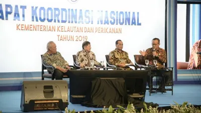 Dari kiri: Menteri PUPR Basuki Hadimuljono, Menteri PPN/Kepala Bappenas Suharso Monoarfa, Menteri Perhubungan Budi Karya Sumadi dan Menteri KKP Edhy Prabowo, saat berbicara dalam Rapat Koordinasi Nasional Kementerian Kelautan dan Perikanan (Rakornas KKP) di Jakarta, Rabu (4/12/2019).
