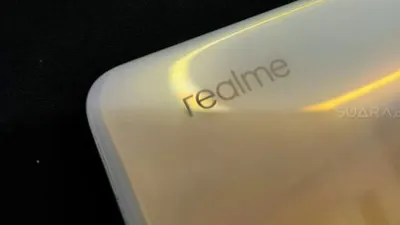Logo Realme. [Suara.com/Tivan Rahmat]